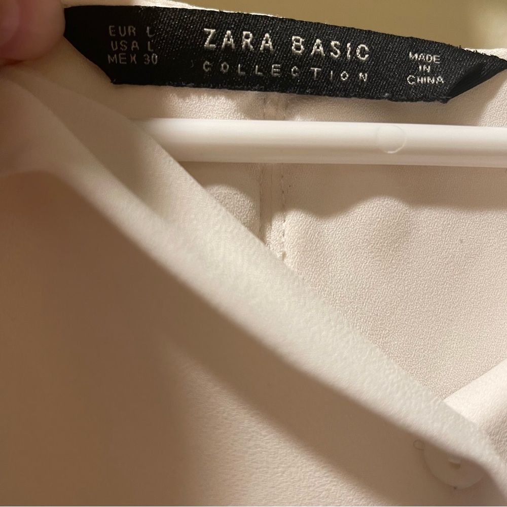 Zara Basic Collection Size Large Women’s White Bl… - image 2
